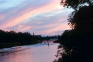 Blick vom Bootshaus zur Stadt